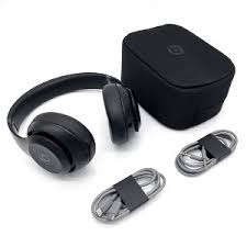 Beats Studio Pro - 8.000f